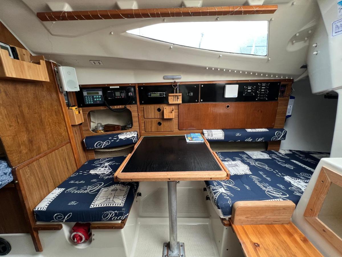Nuit Insolite Sur Un Bateau Au Havre Le Havre Kültér fotó